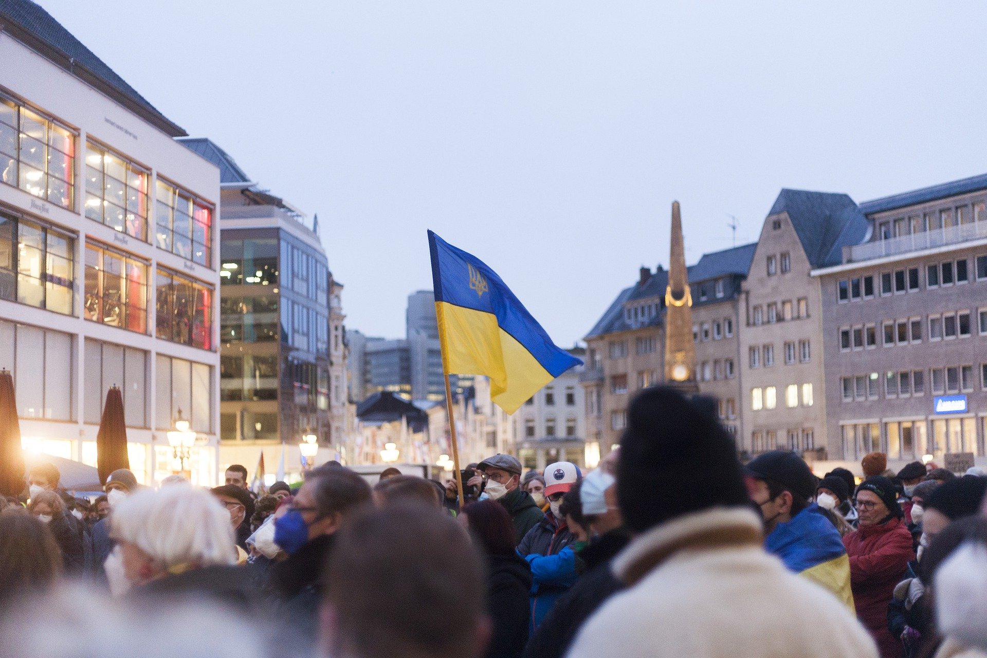 Sprawdź jakie fundacje wspierają finansowo Ukrainę!